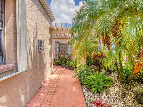 11170 Applegate Circle, Boynton Beach FL 33437