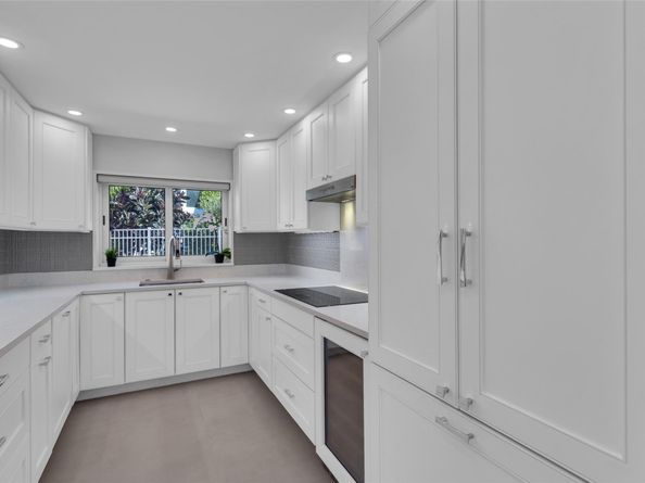 1922 S Ocean Ln 10, Fort Lauderdale FL 33316