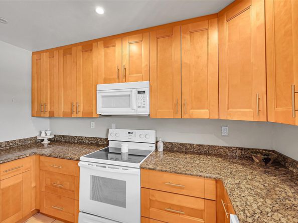 1400 NE 55 St 208, Fort Lauderdale FL 33334