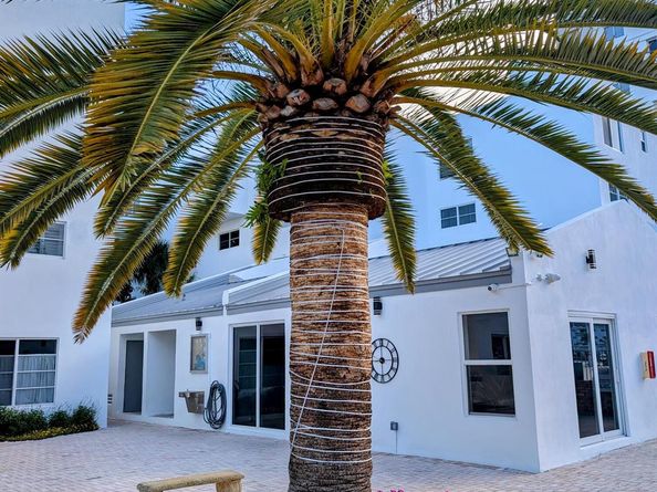 2860 NE 14th St Causeway 102d, Pompano Beach FL 33062