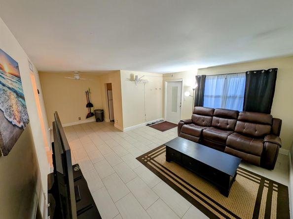 2860 NE 14th St Causeway 102d, Pompano Beach FL 33062