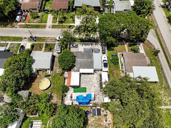 6404 Meade St, Hollywood FL 33024