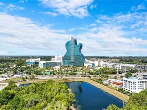 6404 Meade St, Hollywood FL 33024