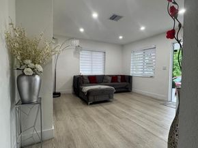 6404 Meade St, Hollywood FL 33024