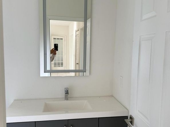 237 E Ilex Dr, West Palm Beach FL 33403