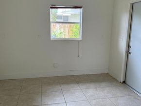 237 E Ilex Dr, West Palm Beach FL 33403