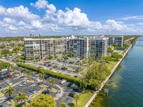 800 Parkview Dr 1001, Hallandale Beach FL 33009