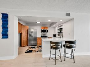 800 Parkview Dr 1001, Hallandale Beach FL 33009