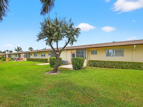 2852 Crosley C Drive W C, West Palm Beach FL 33415