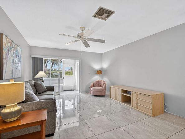 2852 Crosley C Drive W C, West Palm Beach FL 33415