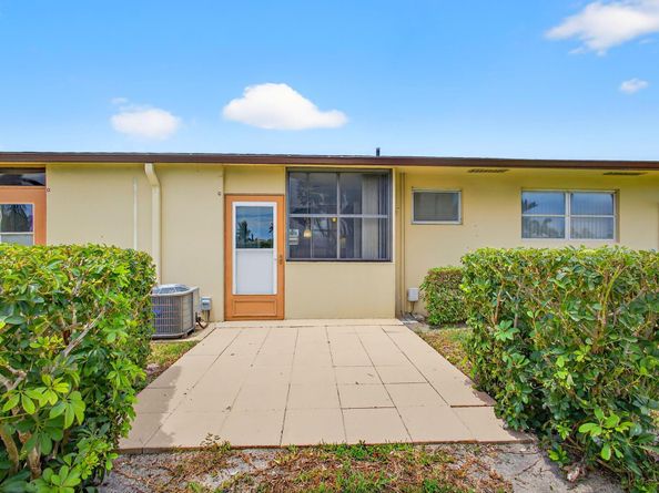 2852 Crosley C Drive W C, West Palm Beach FL 33415