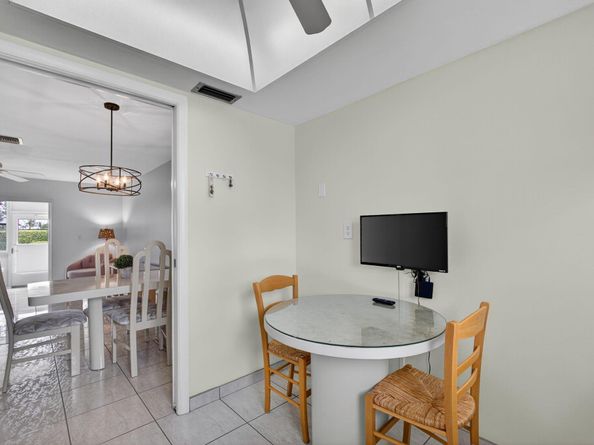 2852 Crosley C Drive W C, West Palm Beach FL 33415