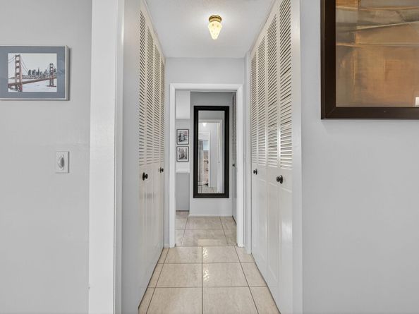 2852 Crosley C Drive W C, West Palm Beach FL 33415