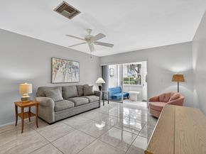 2852 Crosley C Drive W C, West Palm Beach FL 33415