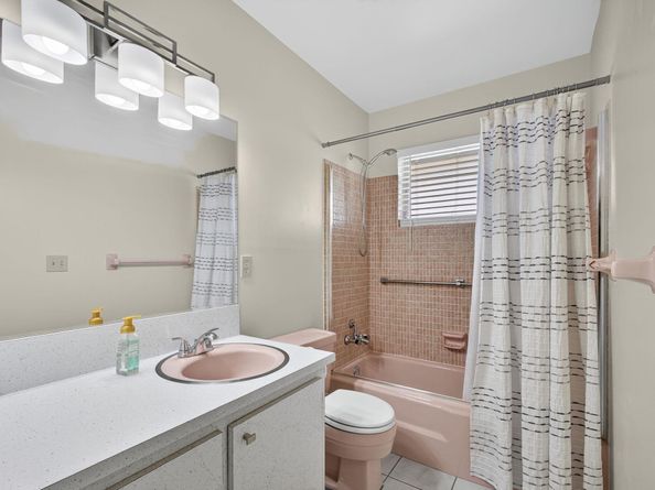 2852 Crosley C Drive W C, West Palm Beach FL 33415