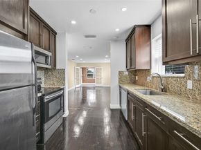 301 SW 17th St, Fort Lauderdale FL 33315