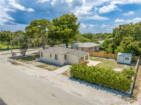 301 SW 17th St, Fort Lauderdale FL 33315