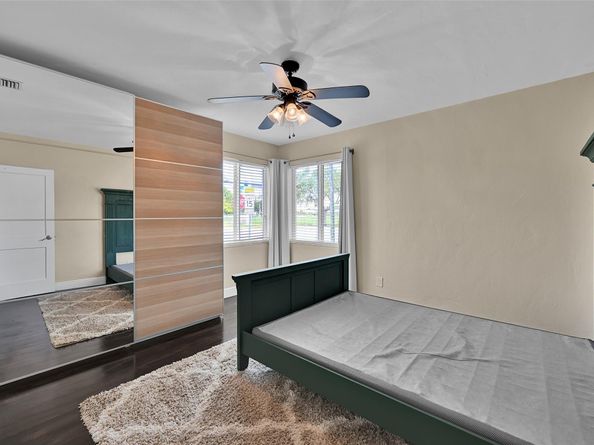 301 SW 17th St, Fort Lauderdale FL 33315