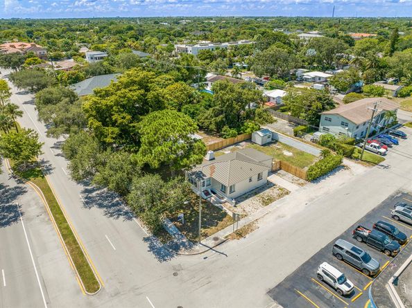 301 SW 17th St, Fort Lauderdale FL 33315