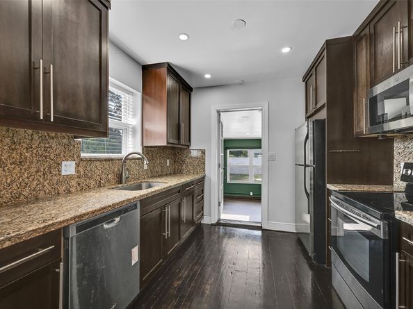 301 SW 17th St, Fort Lauderdale FL 33315