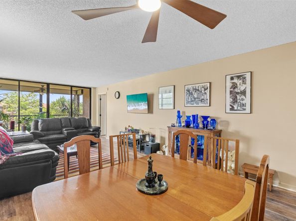 5836 Coral Lake Dr 312, Margate FL 33063