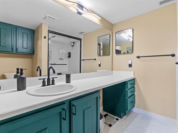 5836 Coral Lake Dr 312, Margate FL 33063