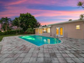 381 SE 6th Ter, Pompano Beach FL 33060