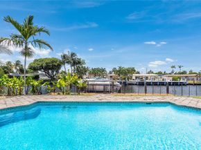 381 SE 6th Ter, Pompano Beach FL 33060