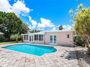 381 SE 6th Ter, Pompano Beach FL 33060