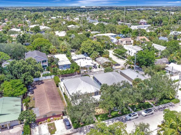 607 SW 5th Ave, Fort Lauderdale FL 33315