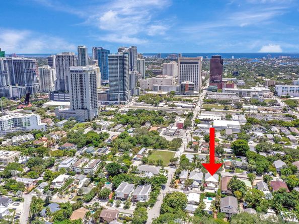 607 SW 5th Ave, Fort Lauderdale FL 33315