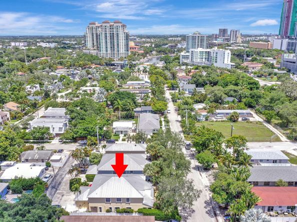 607 SW 5th Ave, Fort Lauderdale FL 33315