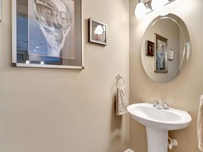 607 SW 5th Ave, Fort Lauderdale FL 33315