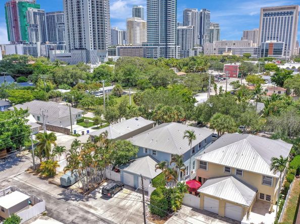 607 SW 5th Ave, Fort Lauderdale FL 33315