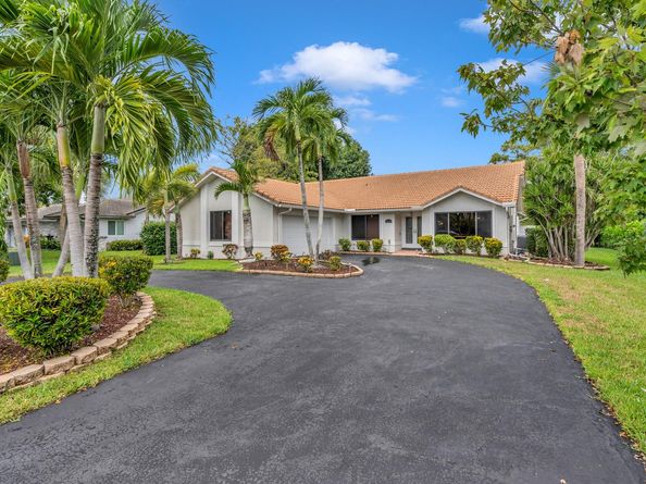 1462 NW 97th Ter, Coral Springs FL 33071