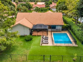 1462 NW 97th Ter, Coral Springs FL 33071