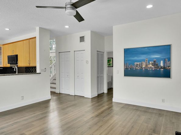 3354 Greenview Terrace W, Margate FL 33063