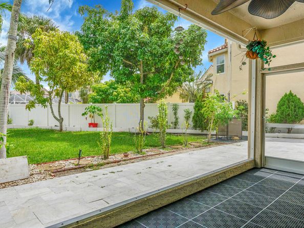 3354 Greenview Terrace W, Margate FL 33063