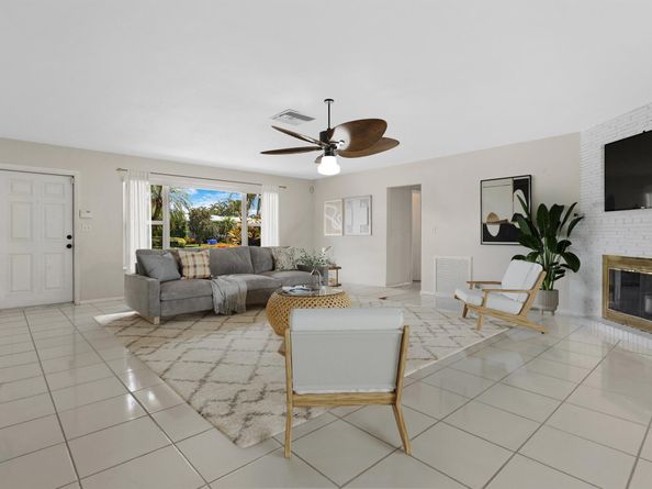 2720 SE 2nd Court, Pompano Beach FL 33062
