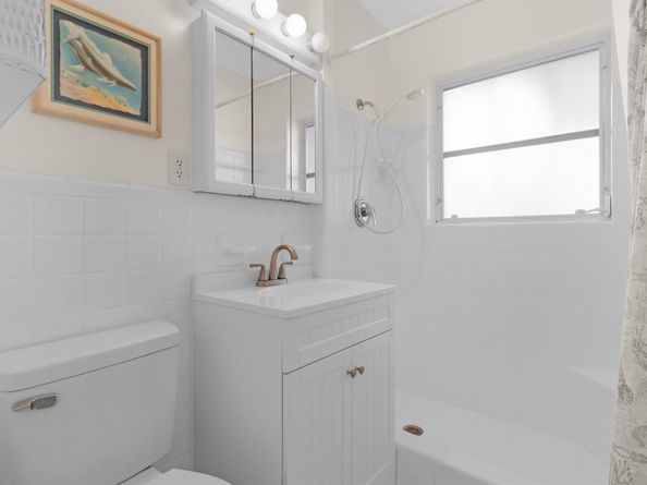 2720 SE 2nd Court, Pompano Beach FL 33062