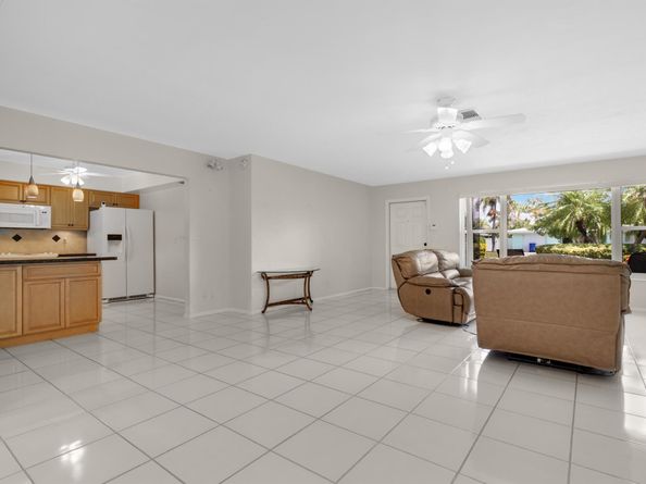 2720 SE 2nd Court, Pompano Beach FL 33062