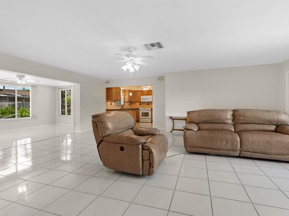 2720 SE 2nd Court, Pompano Beach FL 33062