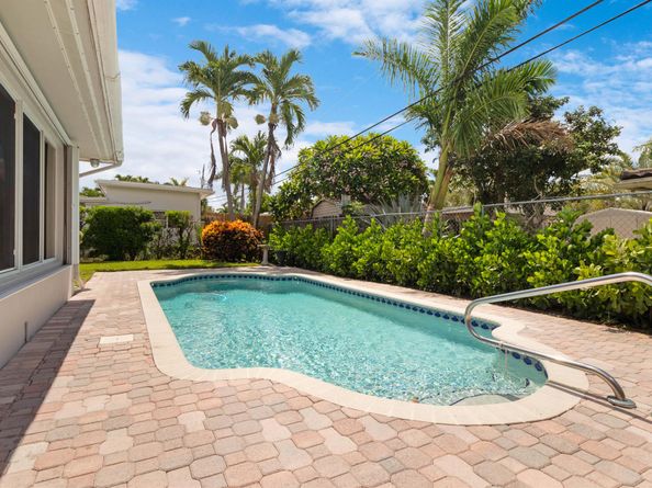 2720 SE 2nd Court, Pompano Beach FL 33062