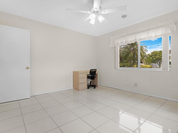 2720 SE 2nd Court, Pompano Beach FL 33062