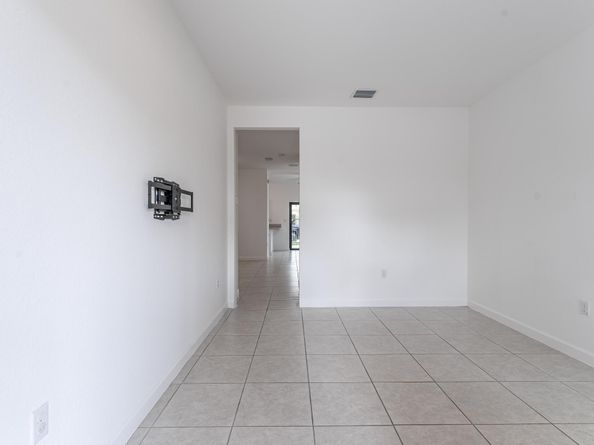 4645 Caspian Way, Davie FL 33314