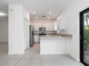 4645 Caspian Way, Davie FL 33314