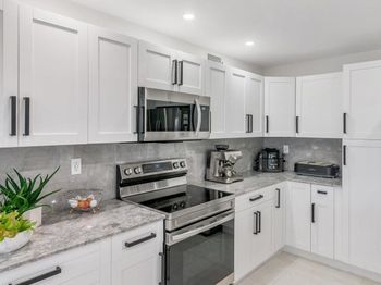 1350 SW 122nd Ave