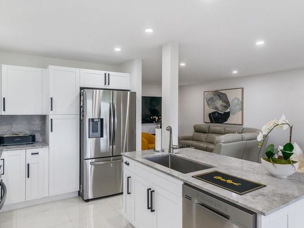 1350 SW 122nd Ave 415, Miami FL 33184