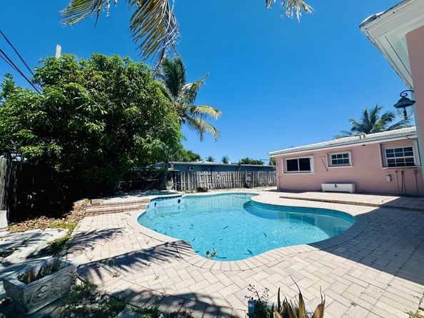 467 NE 31st Street, Boca Raton FL 33431