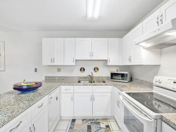 2171 SW 90th Ave c8, Davie FL 33324